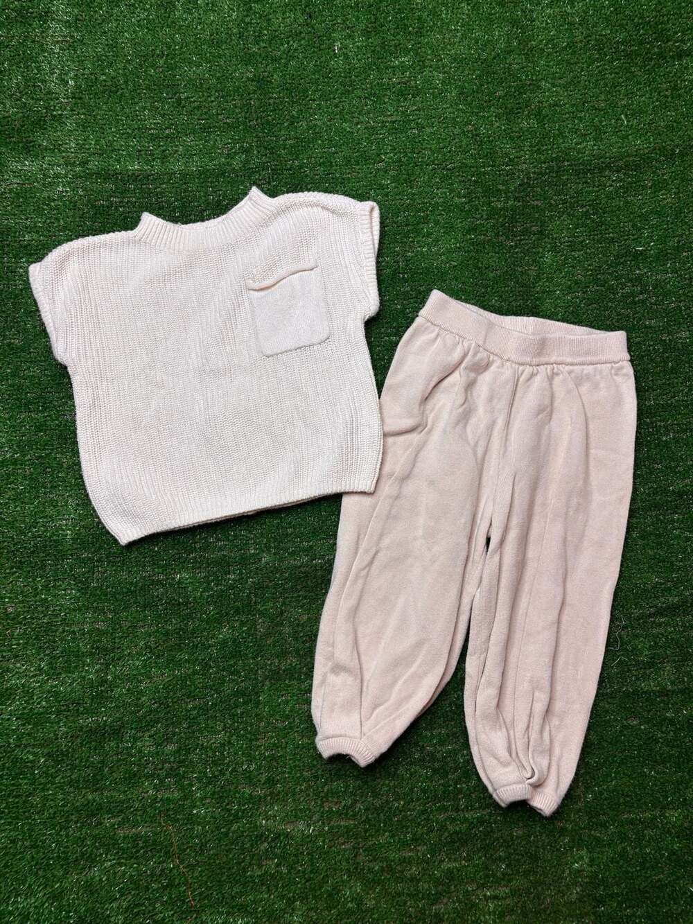 Grayson Mini Toddler Knit Sweater Vest and Pants Set Beige 2T